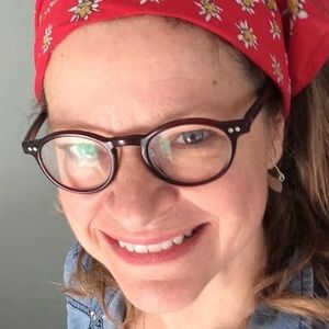 Meet your Posher, Carla